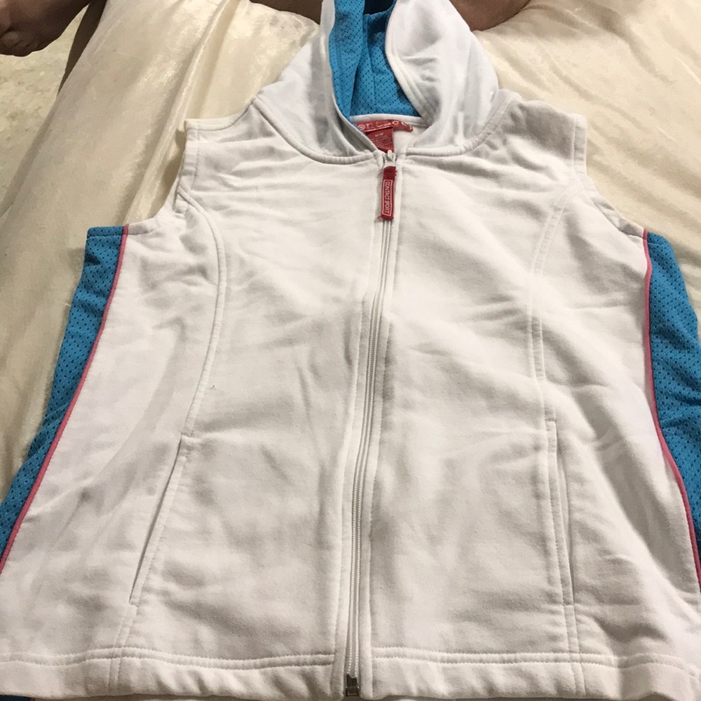 sport shirt